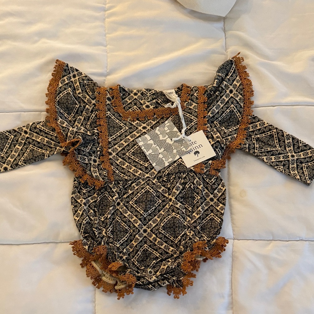 NWT Kate Quinn Romper with Ruffle Sleeves